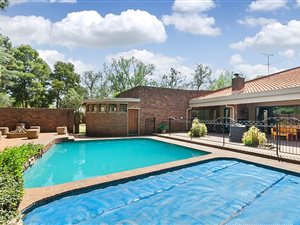 7 Bed House in Larrendale