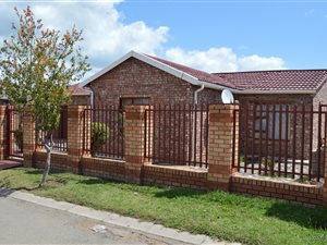 3 Bed House in Queenstown Central