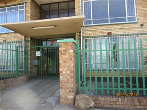 1 Bed Apartment in Westdene