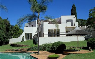 5 Bedroom House in Waterkloof Glen