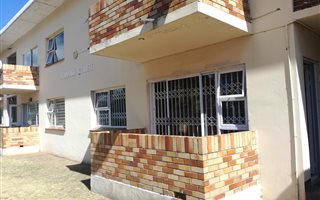 2 Bedroom Apartment in Adcockvale