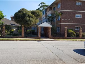 2 Bed Apartment in St Georges Park