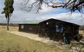 8.6 ha Farm in Rayton