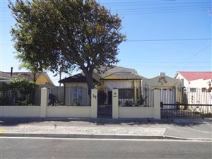 6 Bed House in Kenwyn