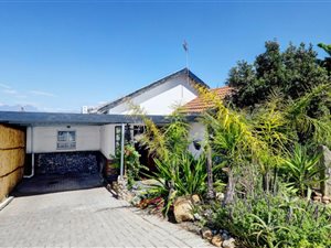 2 Bed House in Protea Village