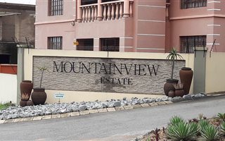 600 m² Land available in Drum Rock