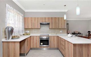 3 Bedroom House in Monavoni