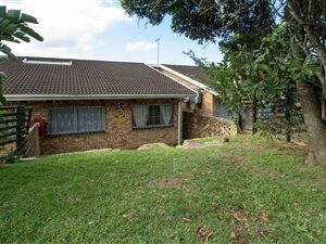 3 Bed Duplex in Padfield Park