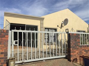 3 Bed House in Blomanda