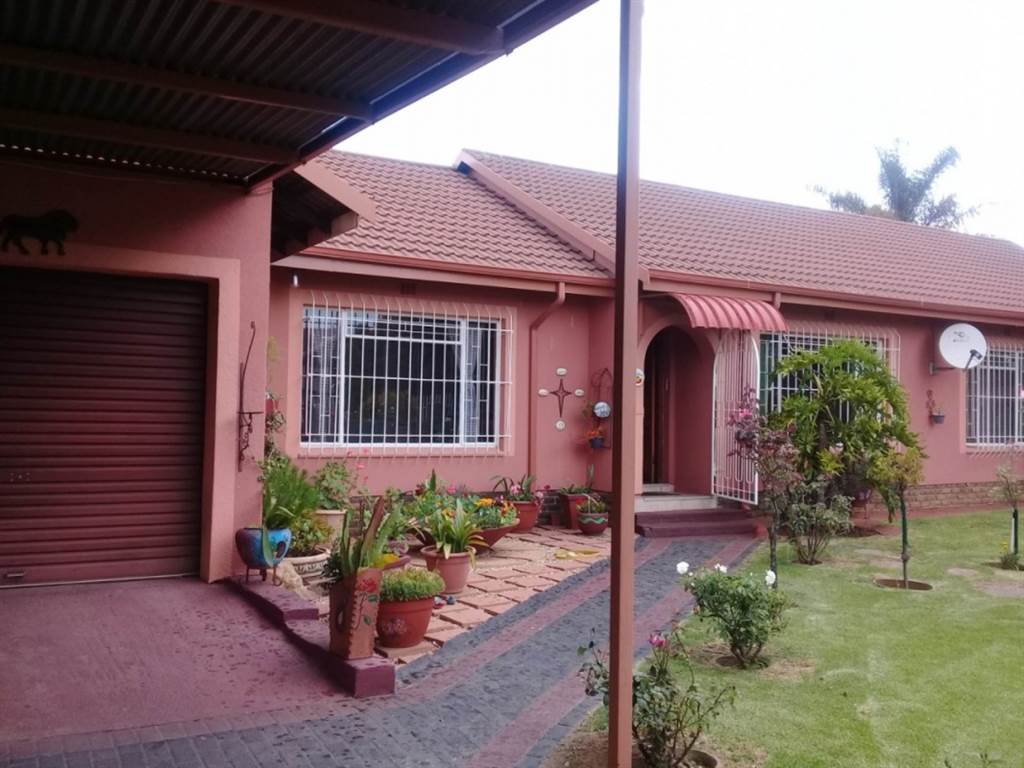 3 Bed House For Sale In Dersley T2195796 Private Property