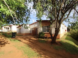 3 Bed Simplex in Ridgeway