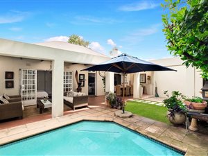 4 Bed House in Parkhurst