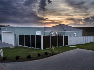 3 Bedroom House in Westbrook