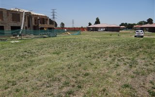 800 m² Land available in Strubenvale
