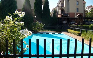 1 Bedroom Apartment in Bryanston