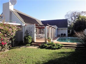 3 Bed House in Bergvliet