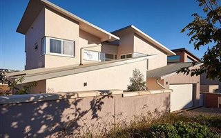 4 Bedroom House in Waterfall Estate