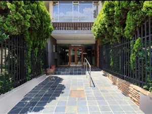 3 Bed Apartment in Illovo