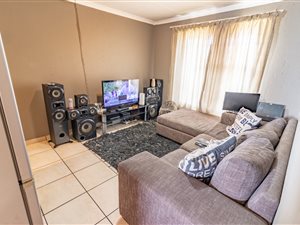 2 Bed Apartment in Kempton Park Central