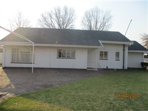 3 Bed House in Arcon Park