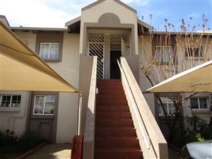 1.5 Bed Townhouse in Rewlatch