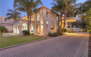 4 Bedroom House in Houghton Estate