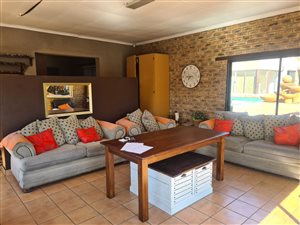 1564 m² Commercial space in Ravenswood