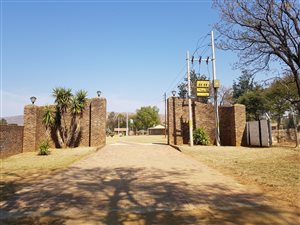 9.9 ha Farm in Waterglen