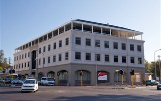 88 m² Commercial space in Claremont