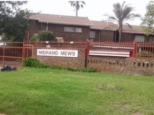 2 Bed Duplex in Clayville