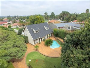 4 Bed House in Van Riebeeck Park