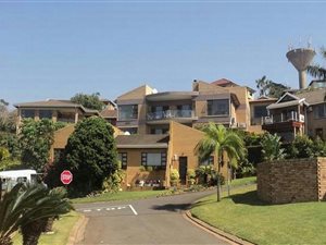 6 Bed Townhouse in Illovo Beach