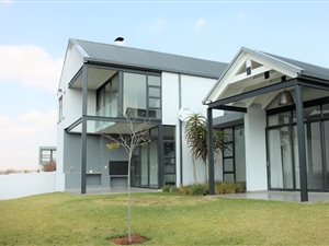 4 Bed House in Midstream Hill