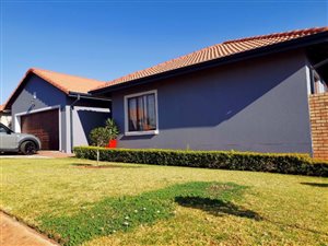 3 Bed House in Monavoni