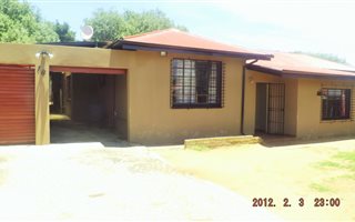 4 Bedroom House in Crown Gardens