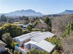 4 Bed House in Dalsig