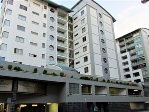 1 Bed Apartment in Claremont