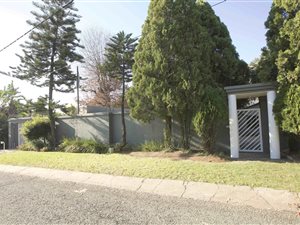 4 Bed House in Sunningdale