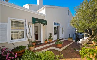 2 Bedroom House in Kenilworth Upper