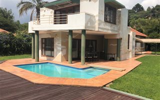 4 Bedroom House in Waterkloof