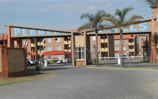 2 Bedroom Apartment in Comet