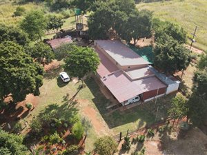 Farm in Buffelshoek AH