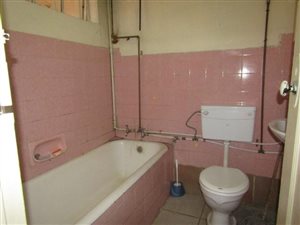 3 Bed House in Westdene
