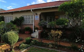 3 Bedroom House in Rewlatch