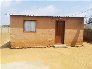 2 Bed House in Boipatong