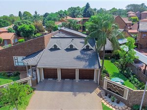 4 Bedroom House in Eldoraigne