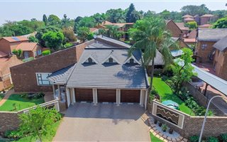 4 Bedroom House in Eldoraigne