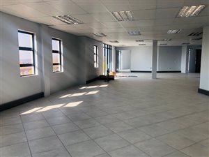 312 m² Office Space in Moreleta Park