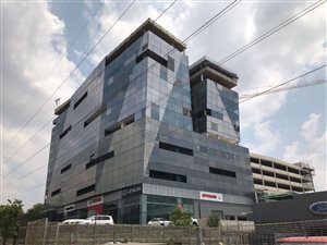 12000 m² Office Space in Menlyn