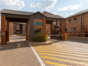 2 Bed Apartment in Raslouw